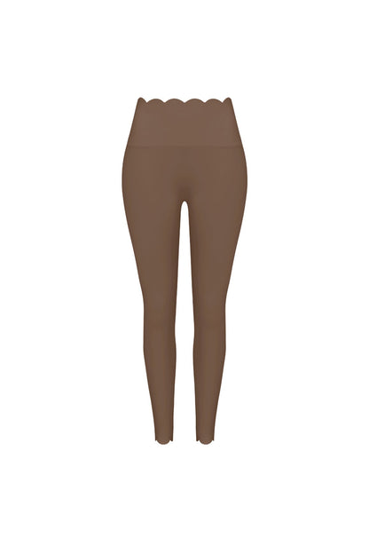 High-Waist Scallop Scrunch Legging